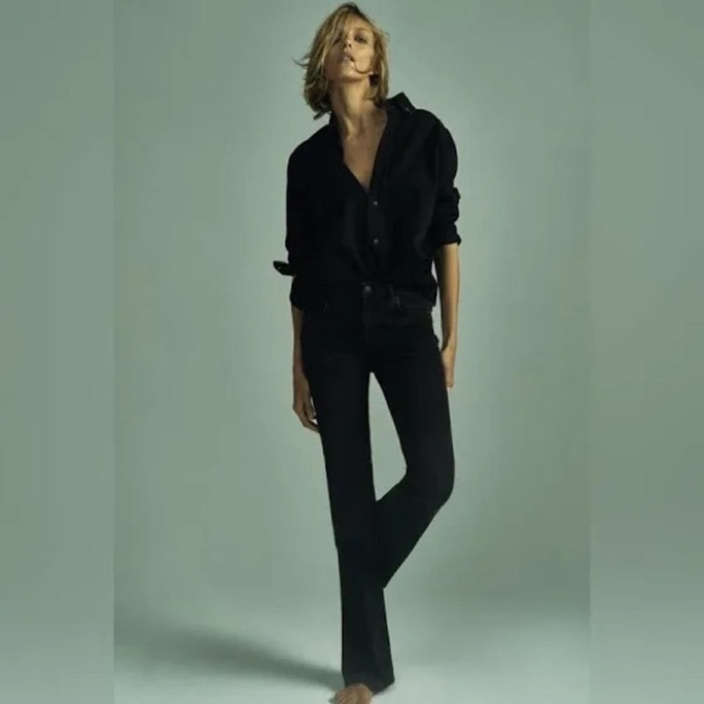 NWOT Zara the Contour Bootcut Jean in Black